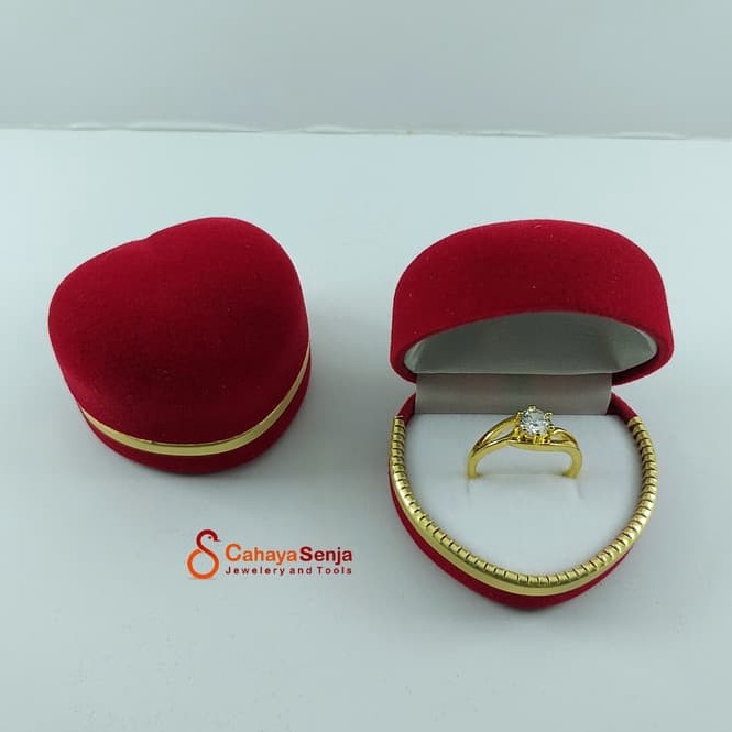SALEE Ring Box Kotak Cincin Tunangan Love Beludru  Tempat Cincin Love