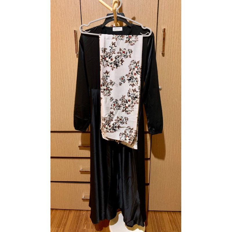 Qnanz 1 set dress & khimar syar’i preloved