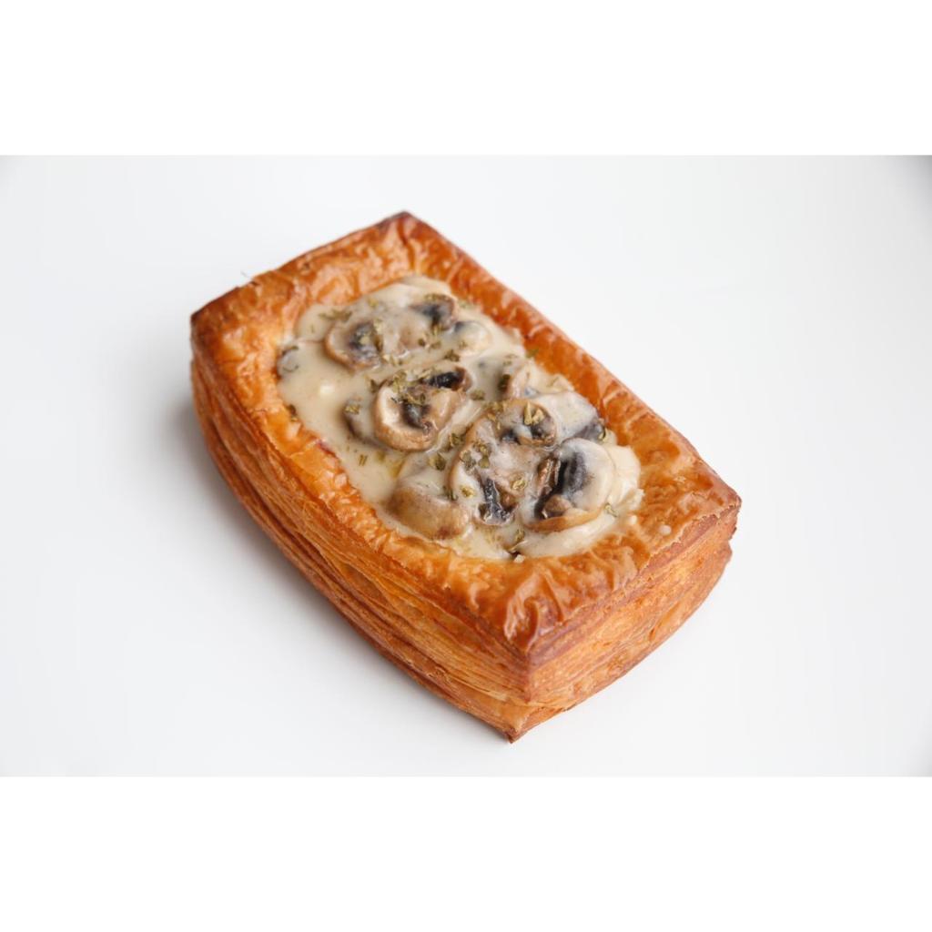 

KYND BAKER Creamy Mushroom ,croissant plant based vegetarian