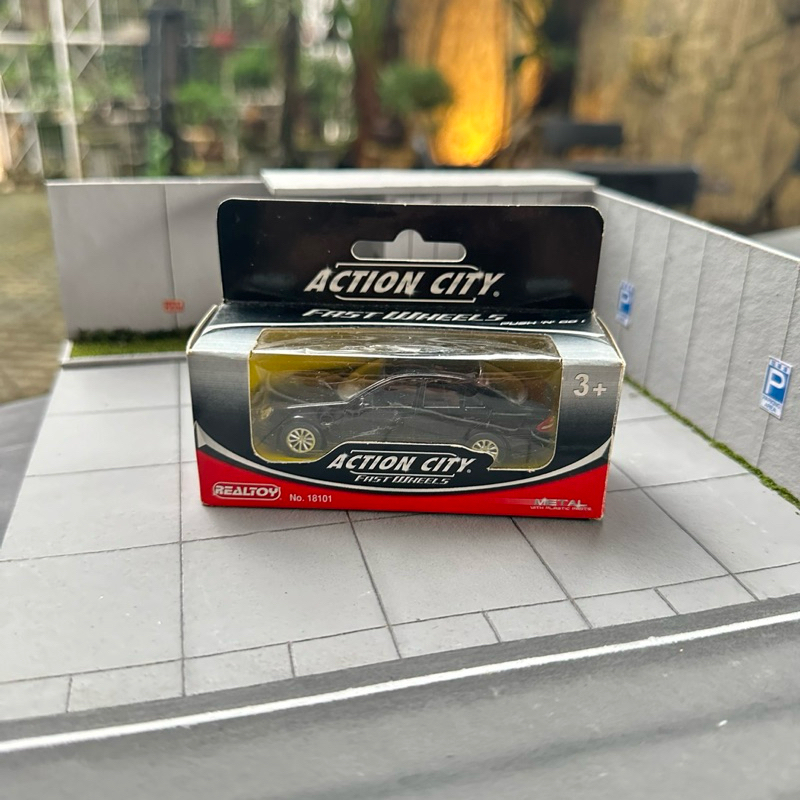 Realtoy Mercedes Benz E55 AMG Black 1/64
