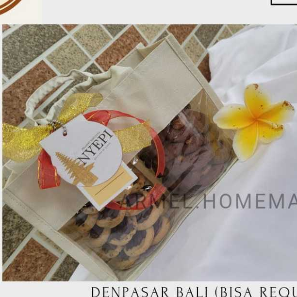 

Parcel Kue Kering Paket Hemat