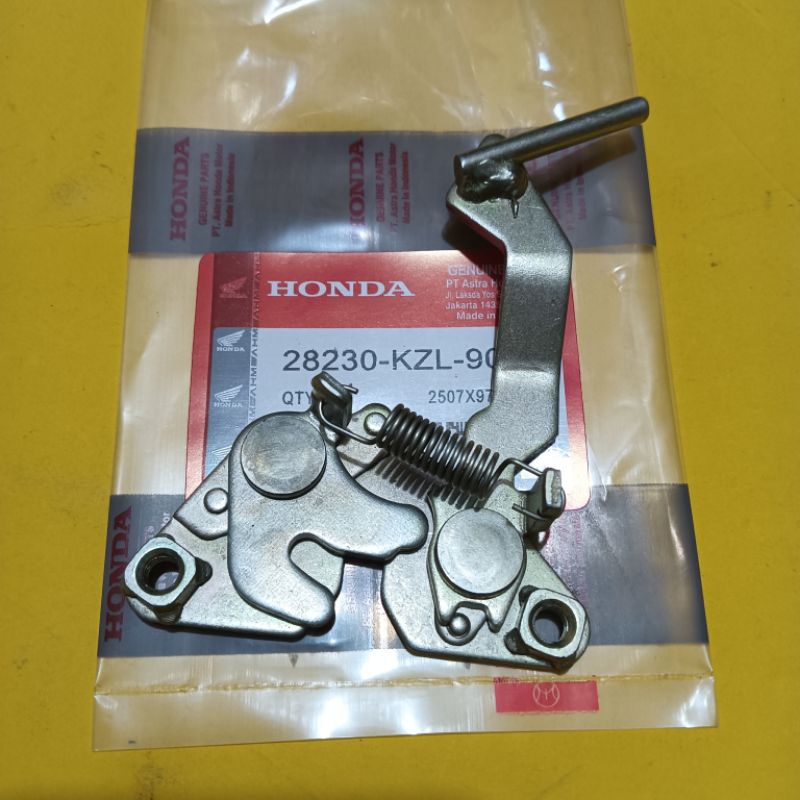 Lawan kunci jok dalam Honda beat fi tahun 2012  - 2014  KZL original