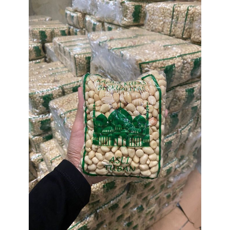 

Kacang kupas Tuban