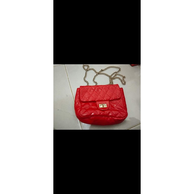 tas merah kulit