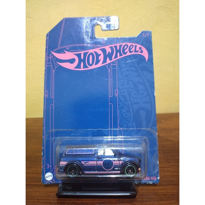 hot wheels 67 austin mini van 54 th series edition