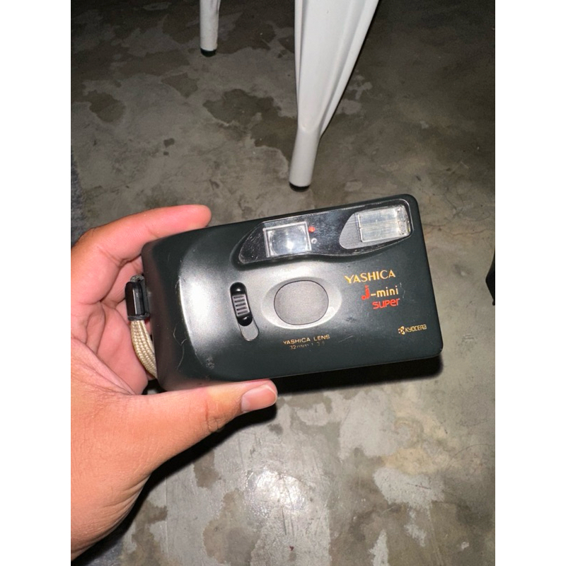 Kamera Analog Yashica J-Mini Super