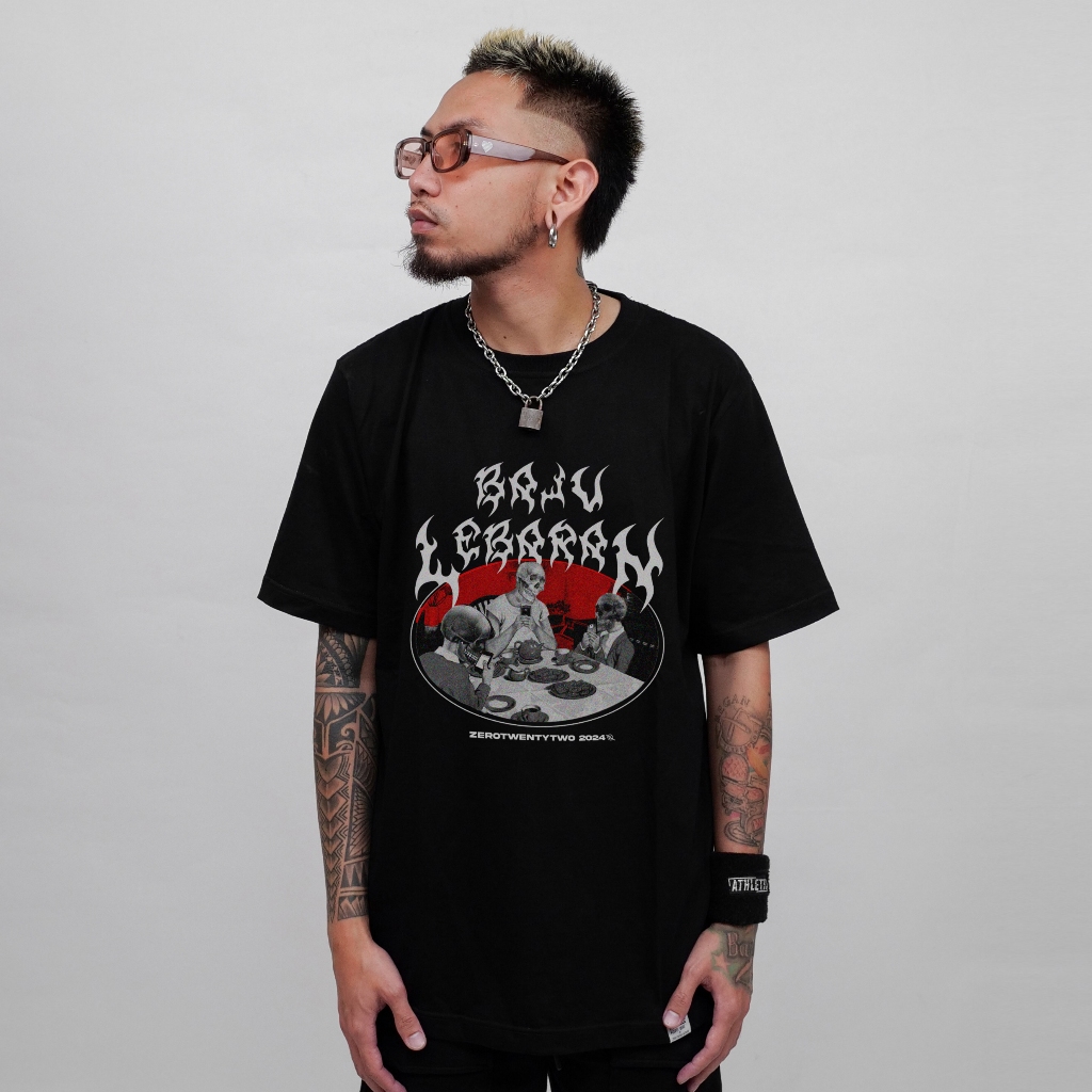 Kaos Distro Parodi ZeroTwentyTwo T-Shirt Baju Lebaran Metal Font Hitam | Baju Pria Lucu Parody Plesetan-1