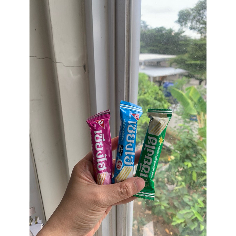 

Snacks import by thai