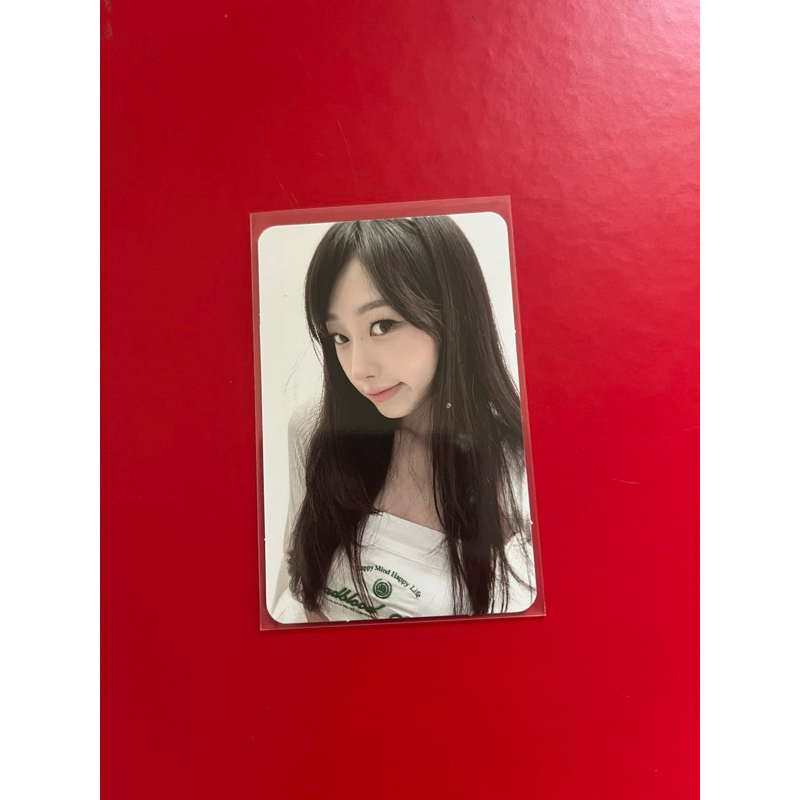 [READY/OFFICIAL] giselle tc trading card pc photocard SEASON GREETINGS aespa selca selfie