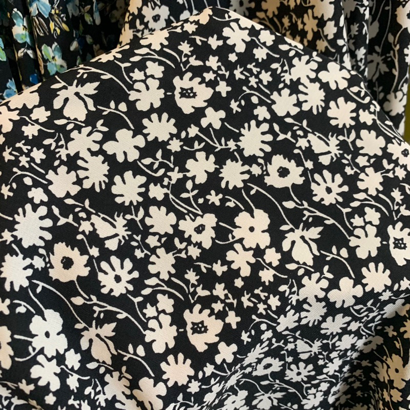 kain zara crepe - kain zara crepe motif bunga - kain crepe premium
