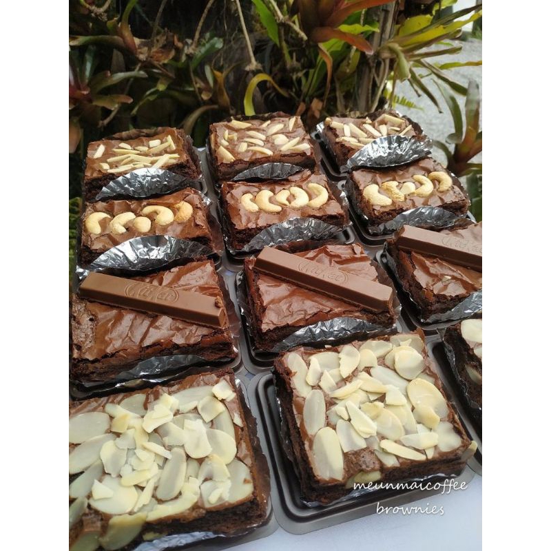 

Brokies-brownies 10*10/Fudgy Brownies Topping Keju Size 10x10 Brownies mini Murah Nyoklat