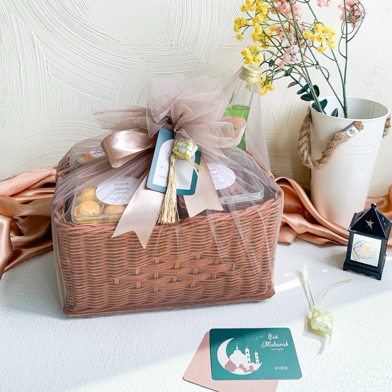 

IFTAR PACKAGE HAMPERS LEBARAN IDUL FITRI KUE KERING SET SNACKS MAKANAN RINGAN