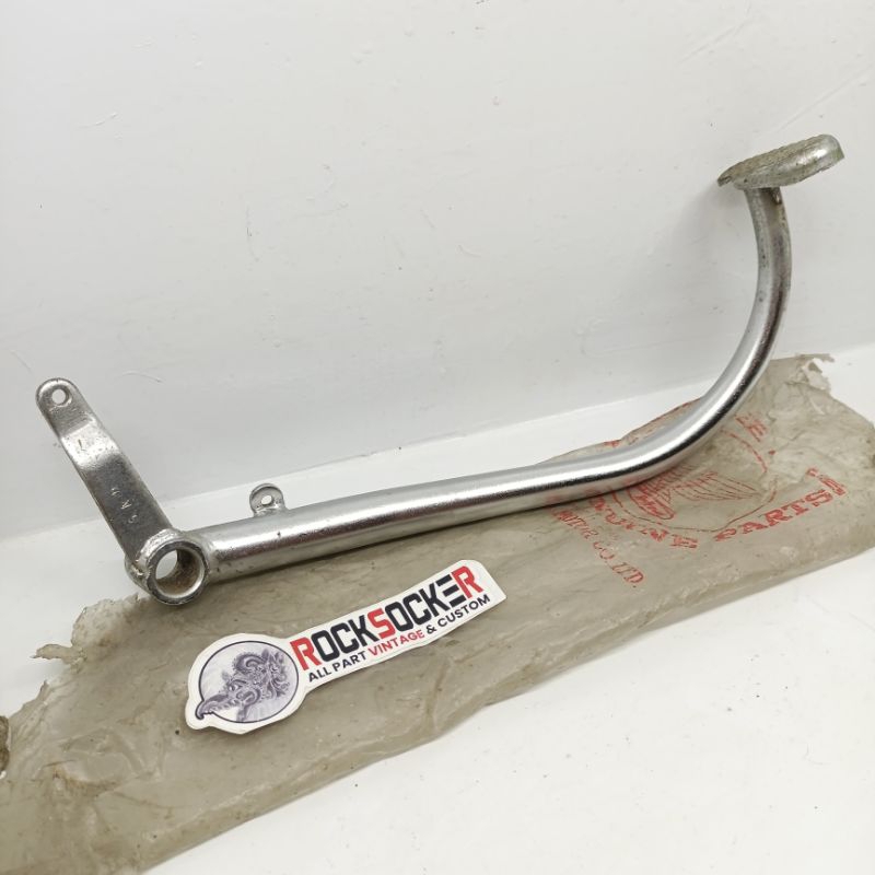 pedal rem honda benly s110 s90z ori pedal injakan rem honda benly s110 s90z original nos