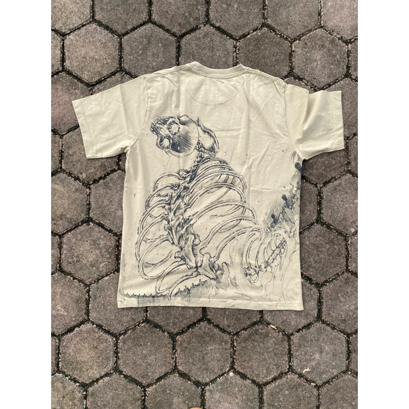 uniqlo x aot