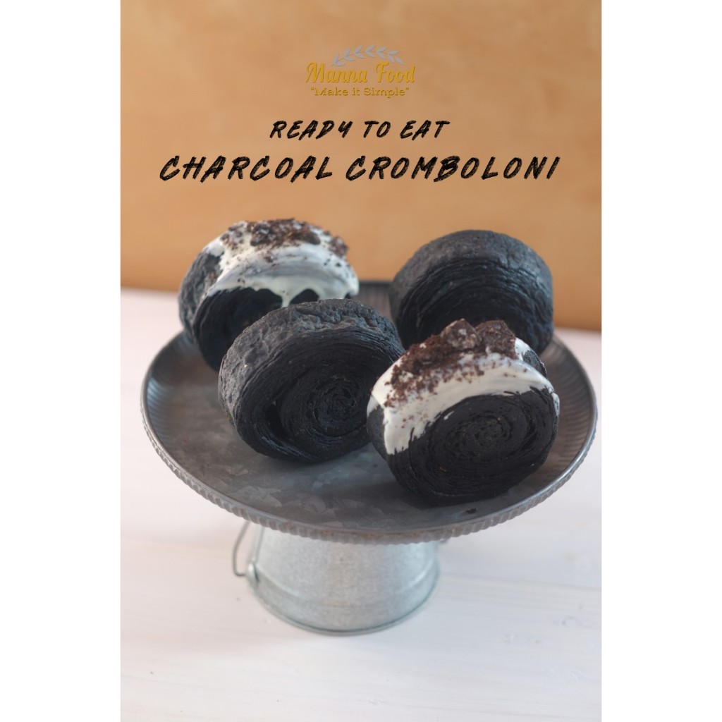 

Manna Food Ready to Eat Red Charcoal Cromboloni Croissant (Kosongan)