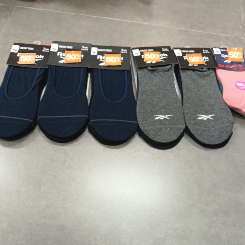 kaos kaki reebok sport station