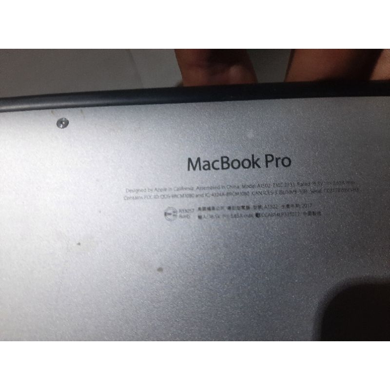 macbook pro retina inter 13inci 2015 minus baterai servis sama speker ngeter