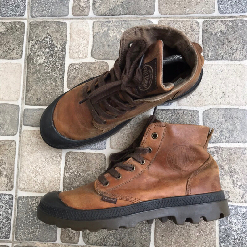 Sepatu Sneakers Pria Cowok Boots Boot Leather Kulit Palladium W71