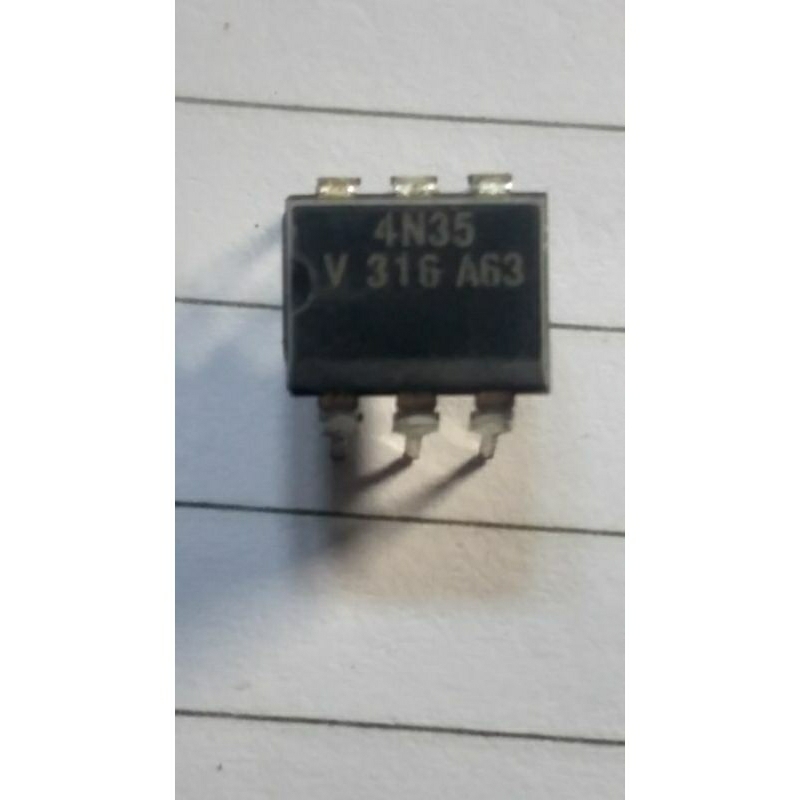 IC 4N35 Optocoupler