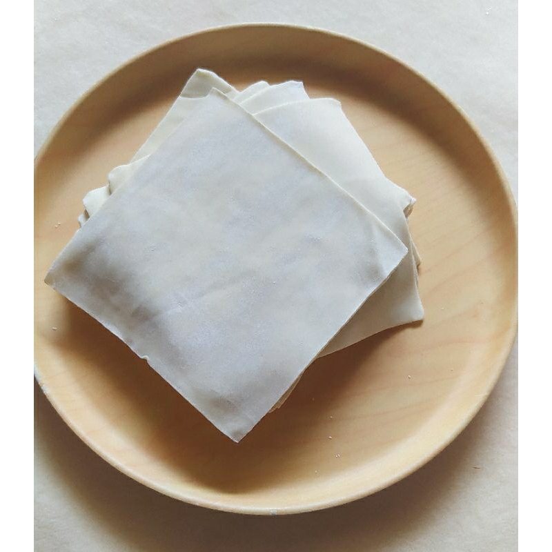 

Kulit Pangsit tipis lentur isi 40 lembar