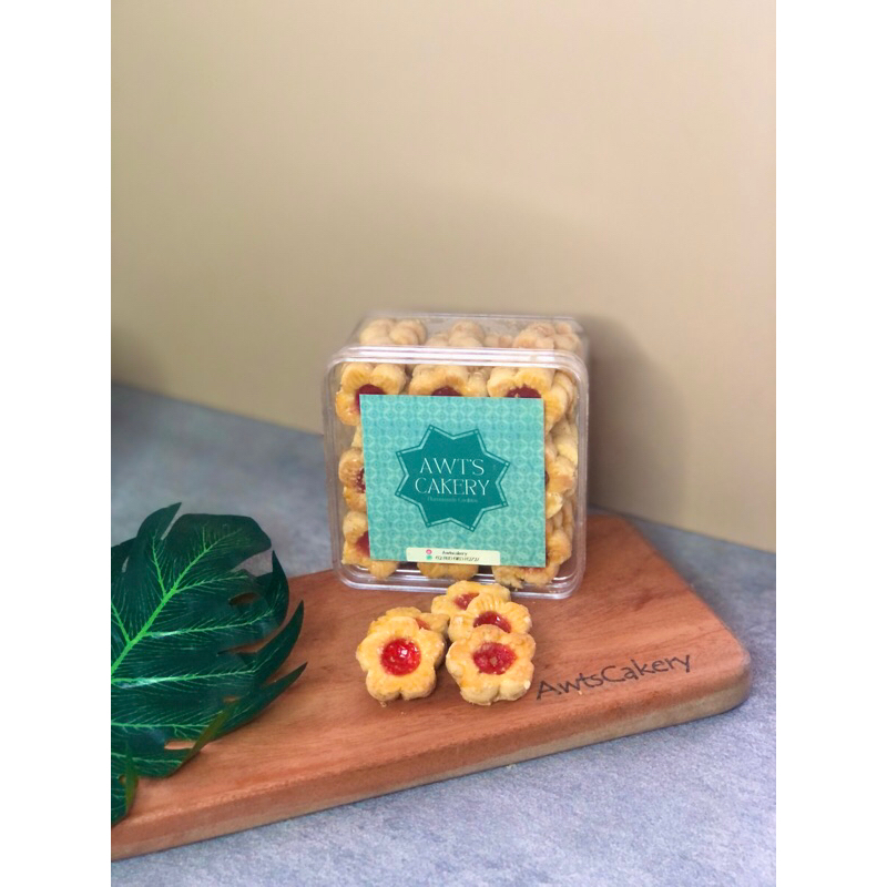 

Strawberry Flower Cookies