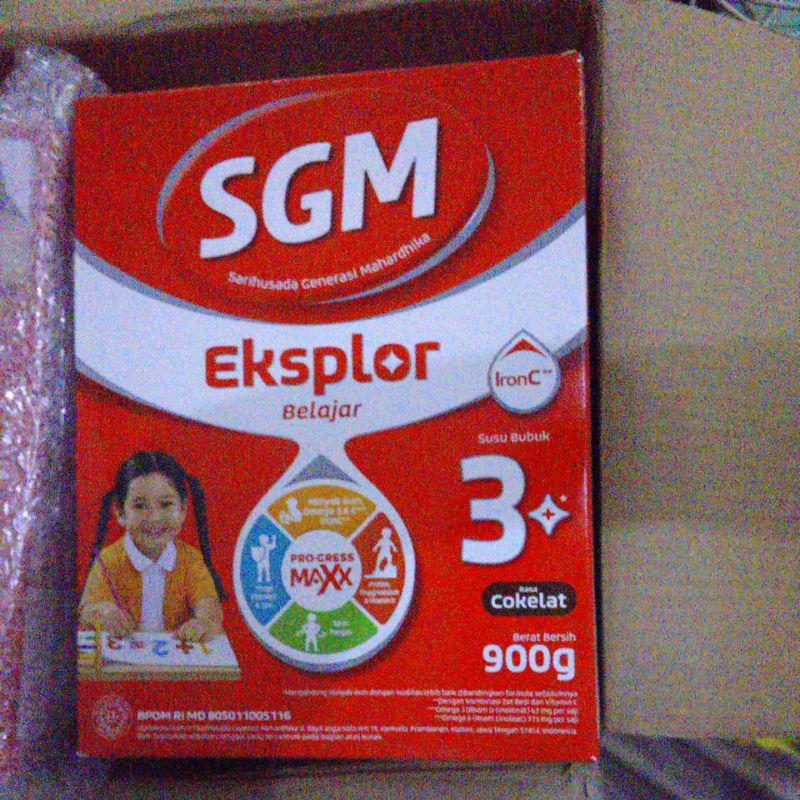 susu SGM 3 plus 900 gram