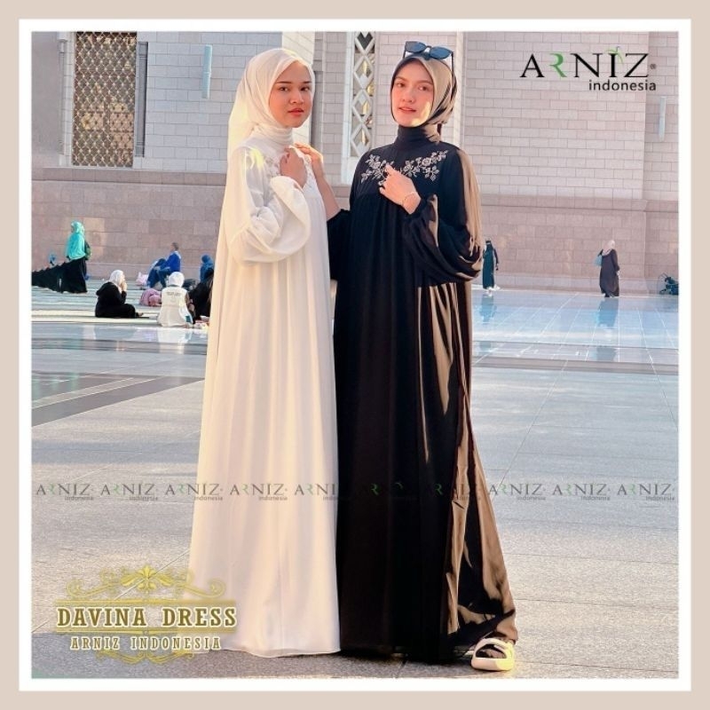Davina dress*By Arniz collection 
( Dress only )