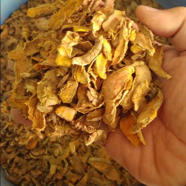 

Kunyit Kering iris 500gr Kualitas Bagus