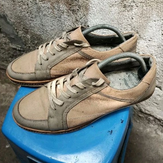 sepatu kulit second