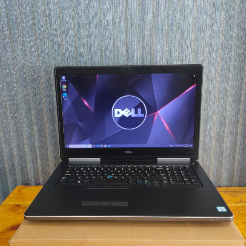 Laptop Dell Precision 7720 Workstation  Intel Xeon E3-1505M v6 Ram 32Gb/SSD 512Gb DualVga Nvidia Qua