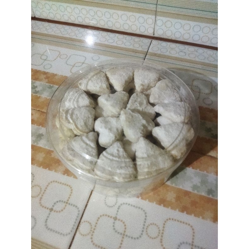 

Kue Kering Spesial Putri Salju / Kue Lebaran - 500 gram