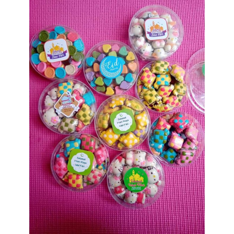 

paket coklat karakter 4 toples