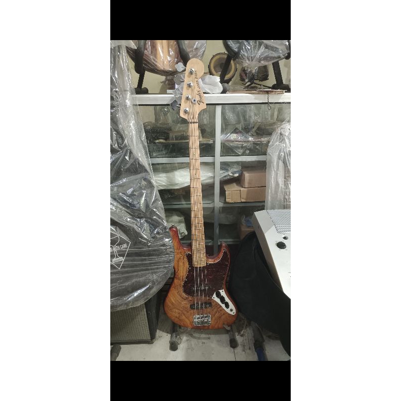 FENDER JAZZ BASS CUSTOM