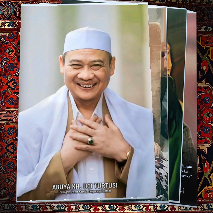 POSTER FOTO KH UCI TURTUSI BAHAN LUSTER UV