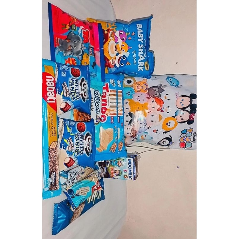 

SNACKBAG/HAMPERS/GIFTBAG/KADOULANGTAHUN/WISUDA/ANNIVERSARY TSUM TSUM EDITION