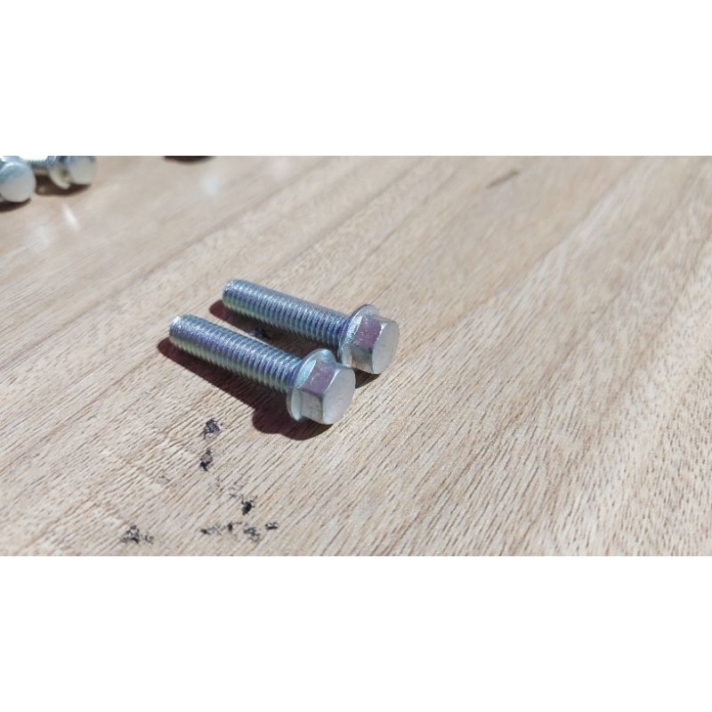 baut gear pompa oli suzuki address