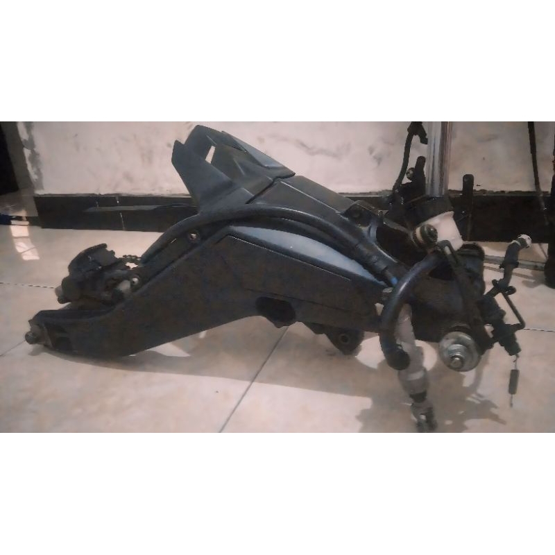 Swing Arm set Pengereman copotan R15 v3, V4, XSR, MT15, VIXION R