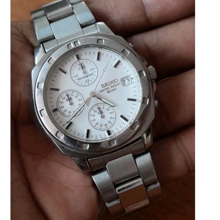 Jam Seiko V657-9010 Chronograph