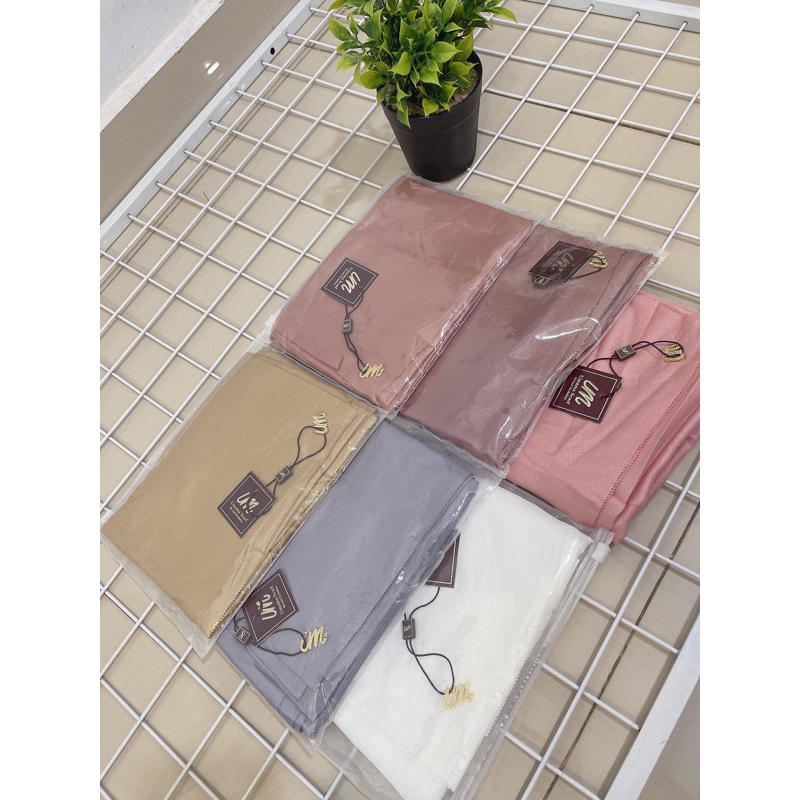 UMAMA HIJAB POLOS LUXURY