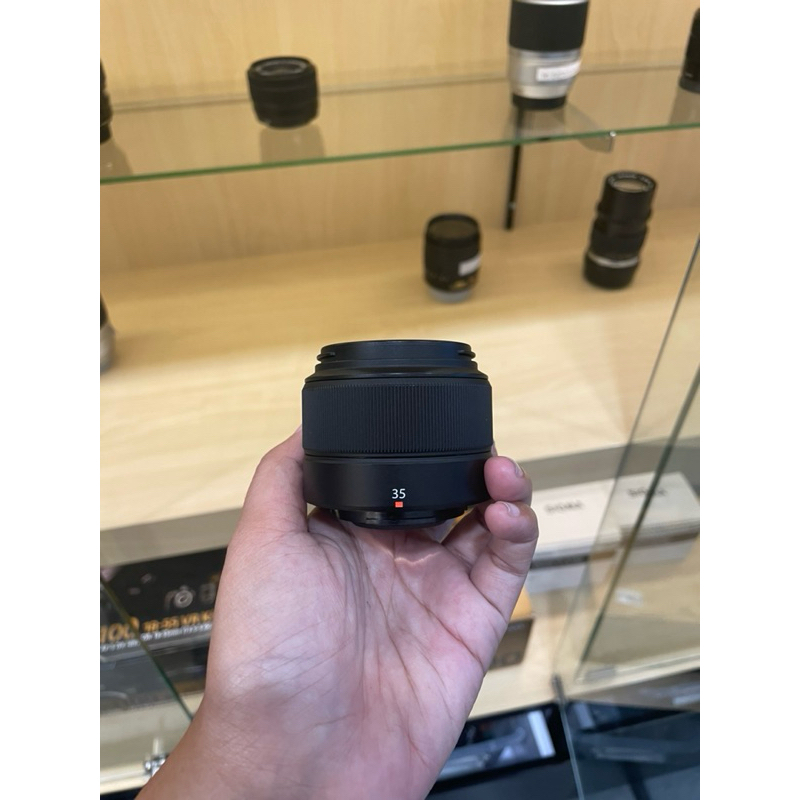 Lensa Fix Fujifilm 35mm f2