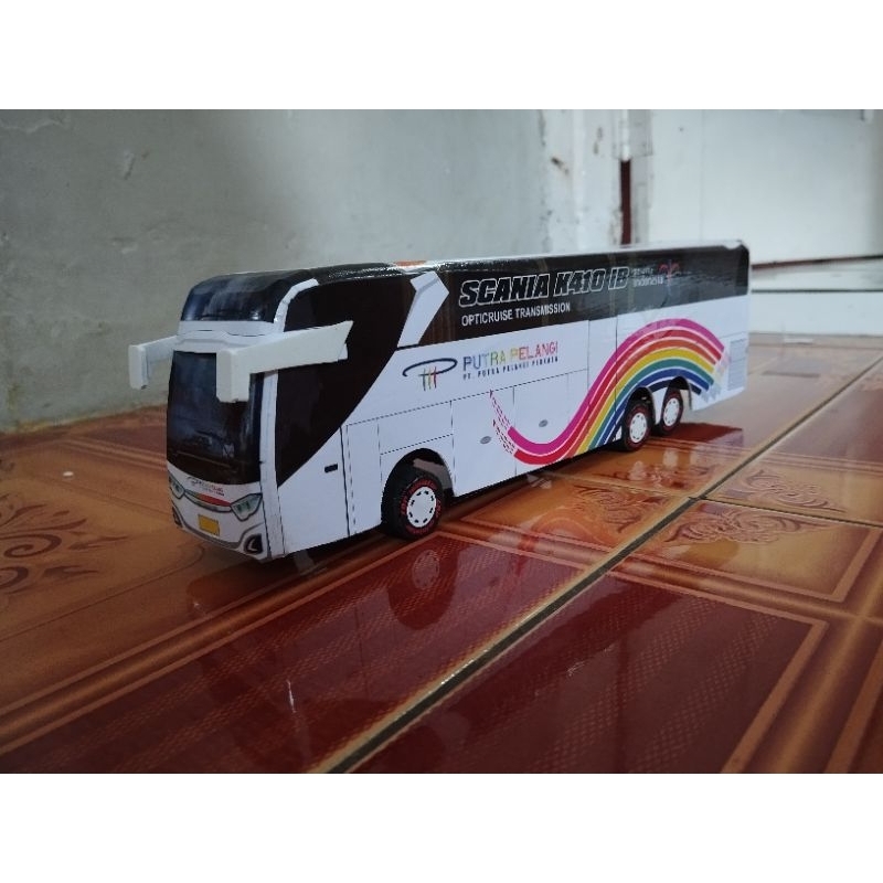 miniatur bus telolet basuri