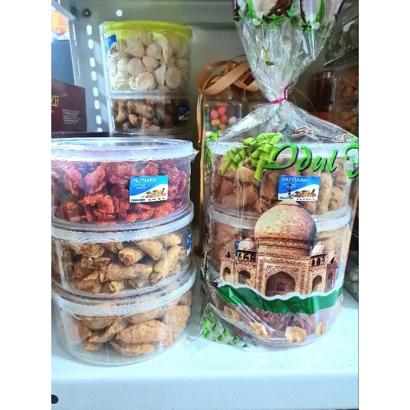 

Paket Snack Camilan Gurih 1paket isi 3 macam ( sumpia emping pastel )