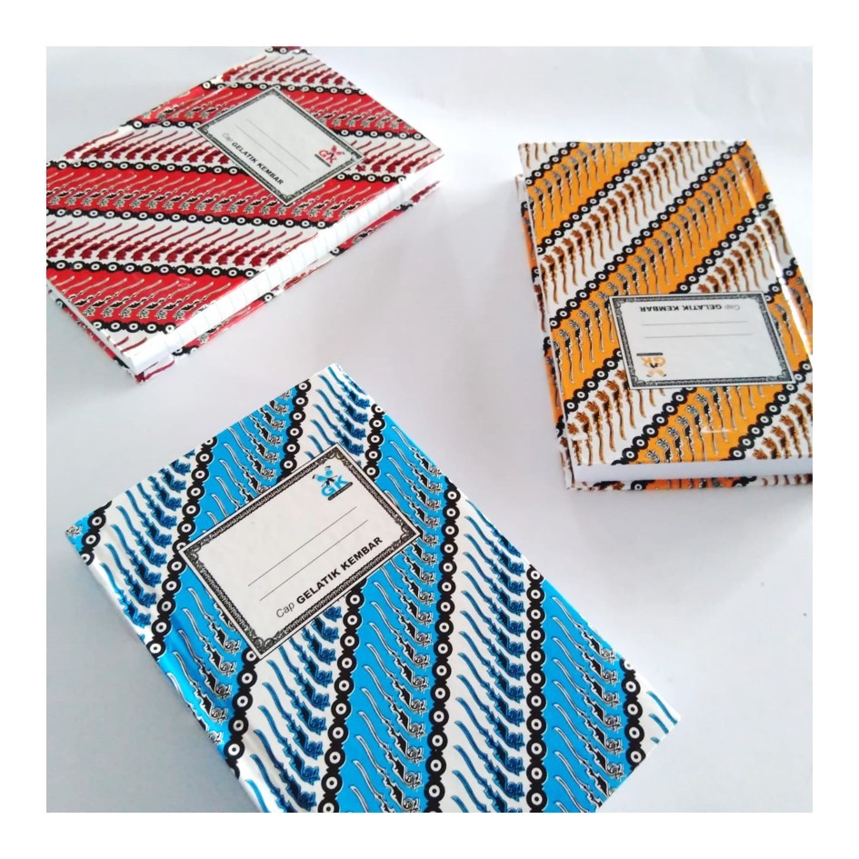

BUKU HARD COVER BATIK / BUKU OCTAVO / HARD COVER OCTAVO GELATIK KEMBAR 200