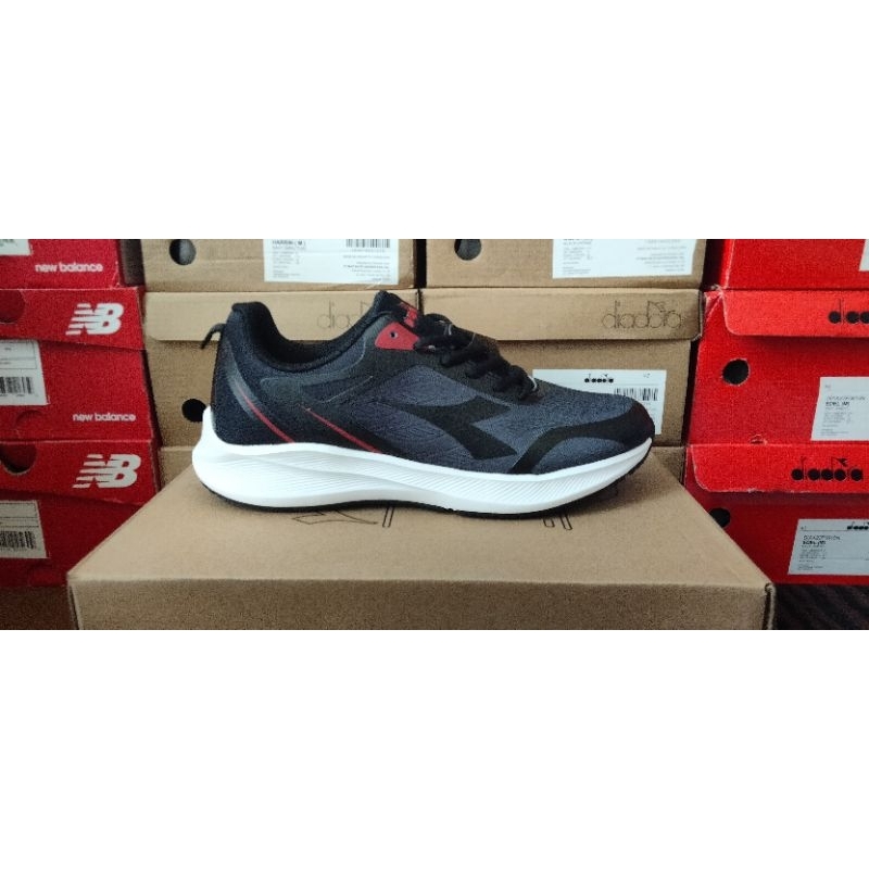 DIADORA ORIGINAL / DIADORA MENS / DIADORA BEST SELLER
