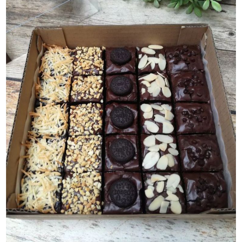 

BROWNIES(size20x20)