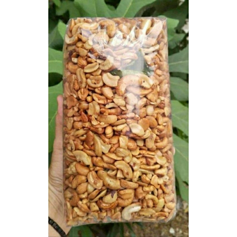 

Kacang Mede/Mete Patahan Mateng 1kg