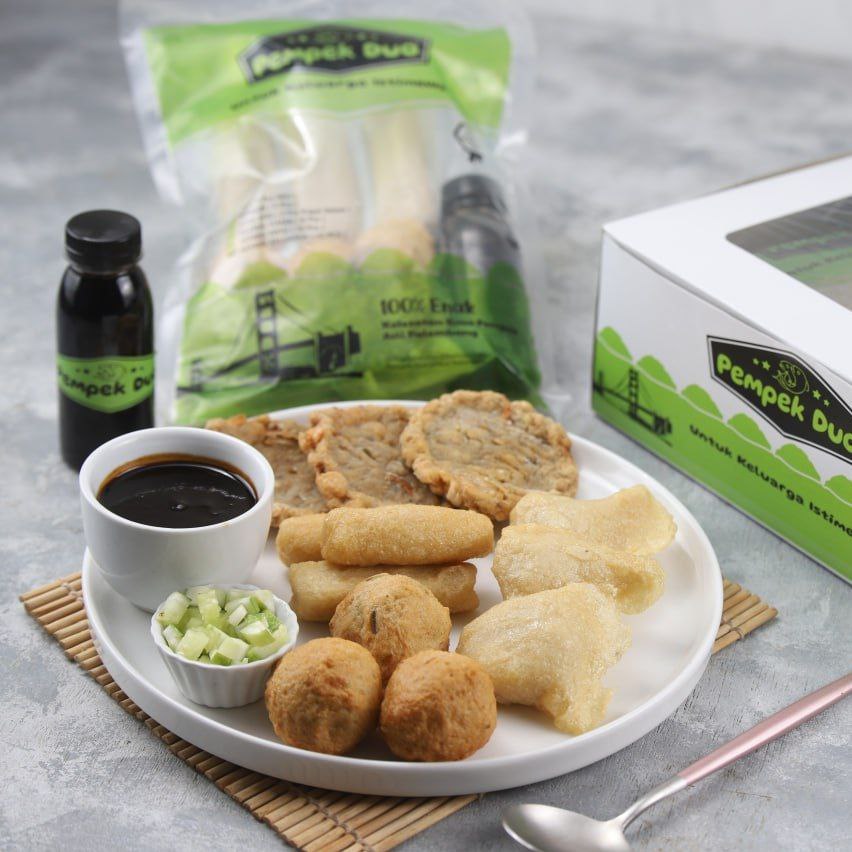 

Pempek Duo 10 pcs - Pempek Ikan Tenggiri - Pempek Palembang