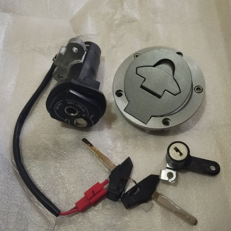 kunci set kntk tangi jok belakang R15 V2 pnp vixion new original