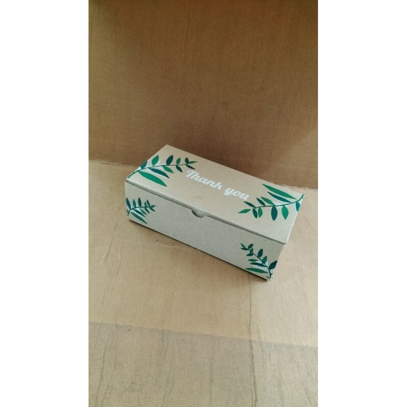 

Box 22X11X7 Karton Kardus Bahan Eflute Kotak Kemasan Onlineshop Packing Snack Kado