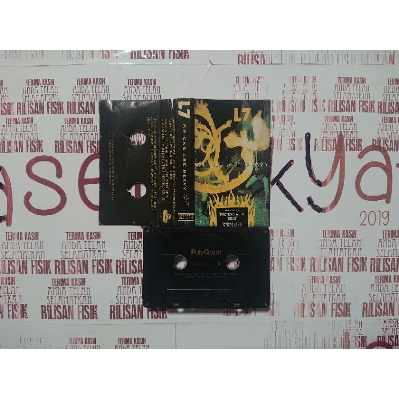 Kaset Pita L7 Bricks Are Heavy